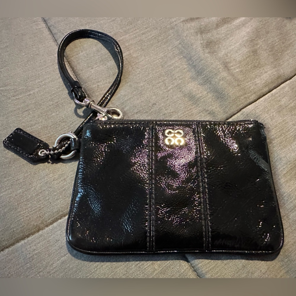 Vintage Coach Black Patent Wristlet